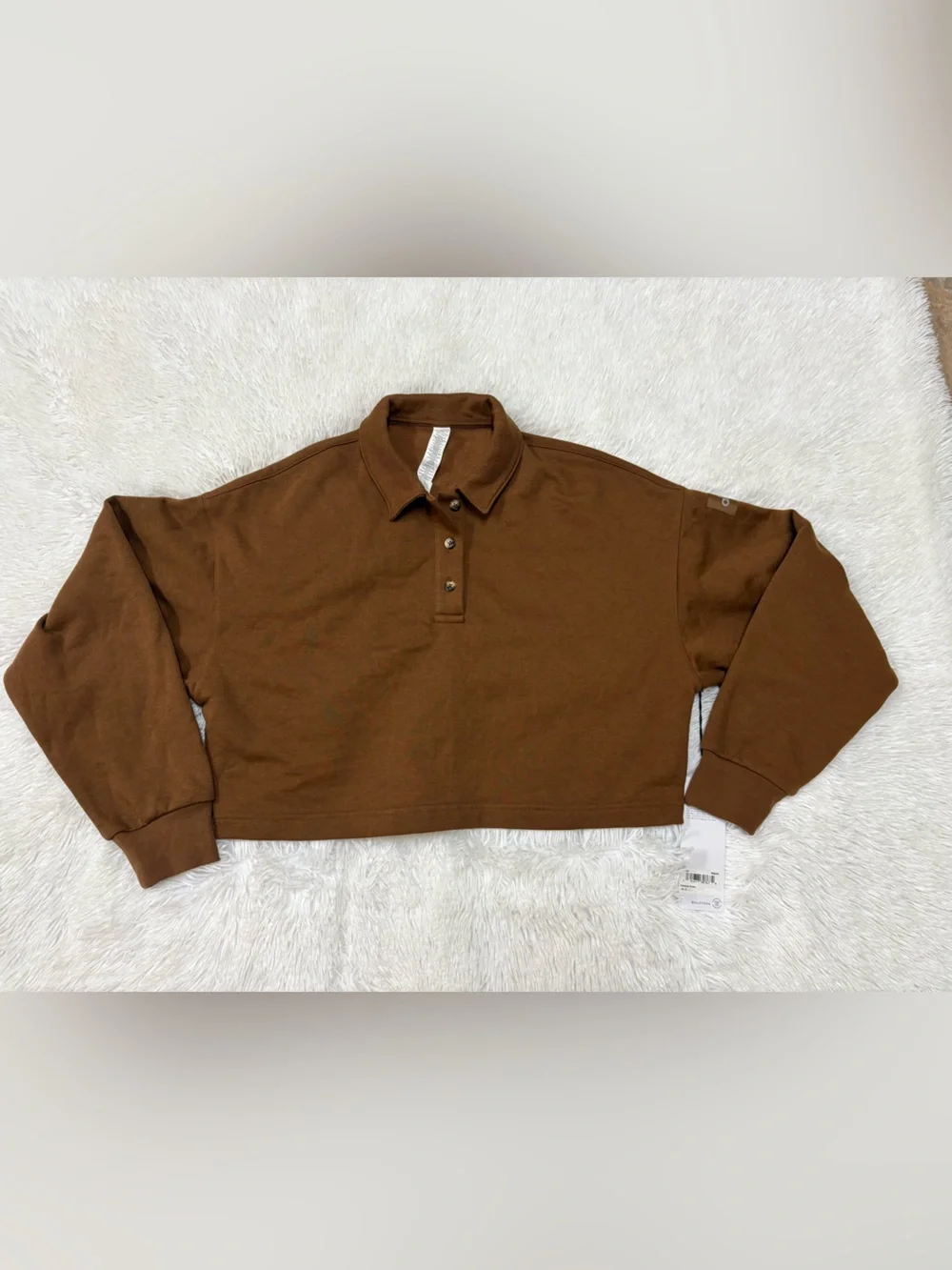 ALO Yoga Cropped Polo Sweatshirt in Brown